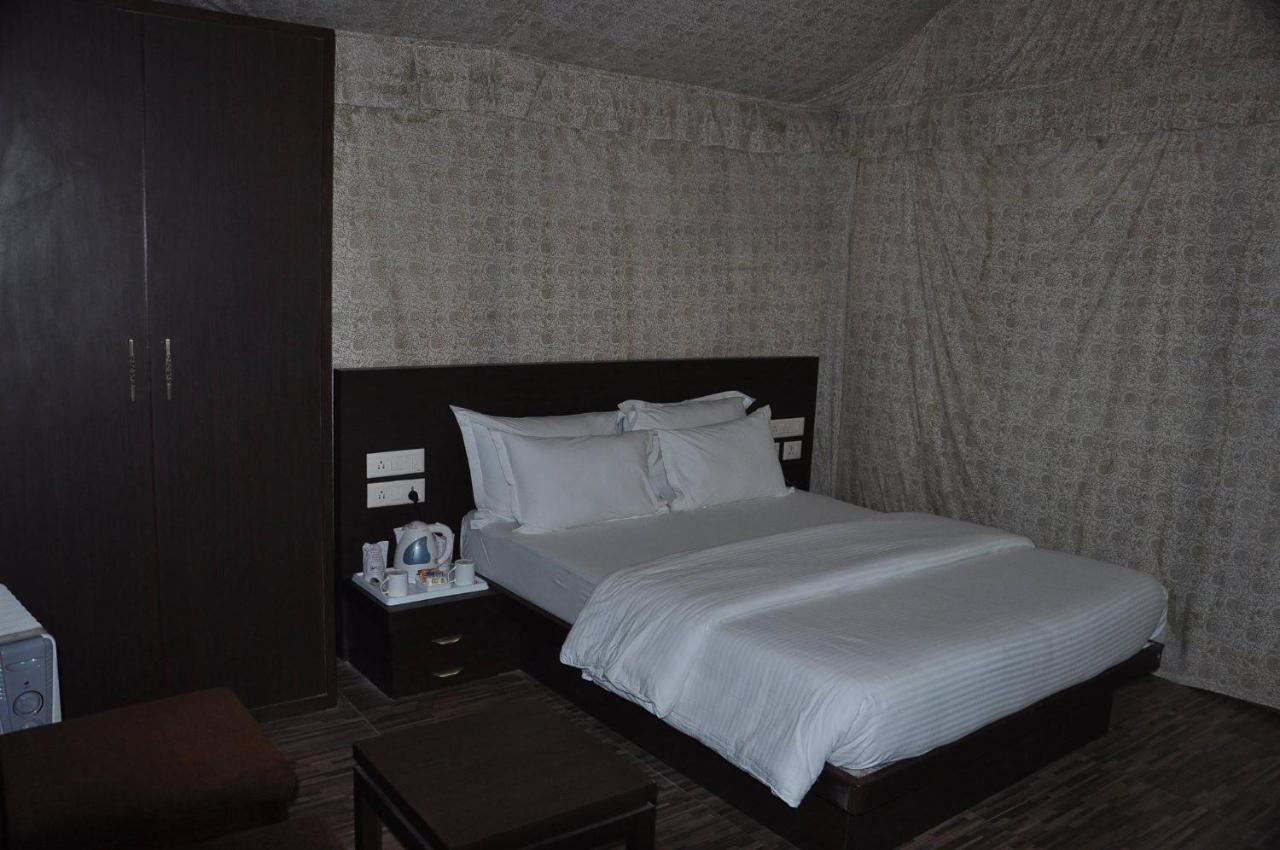 Jhunjhunu Neelkanth'S Bagar Inn Resort מראה חיצוני תמונה